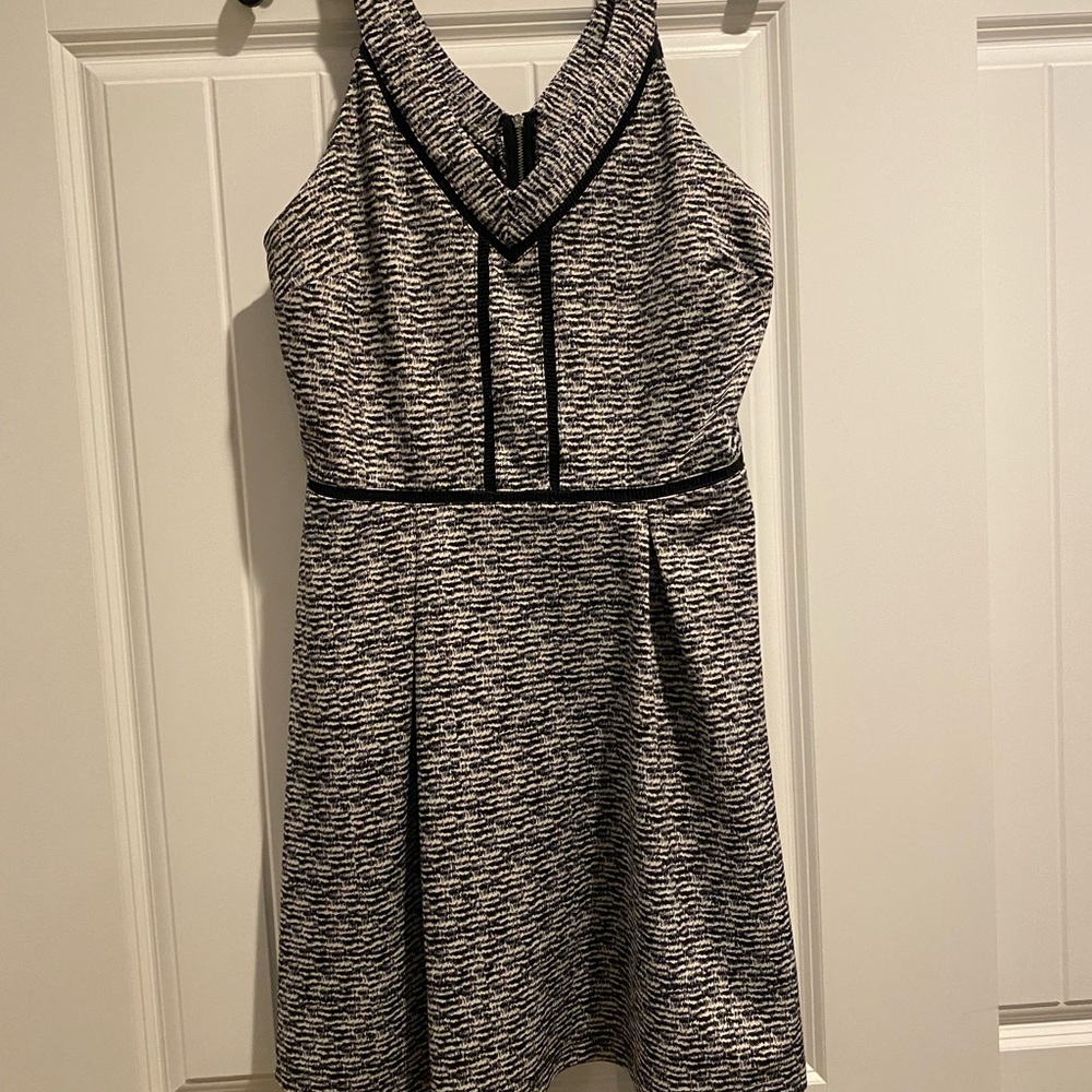 Black and white sleeveless Mossimo dress